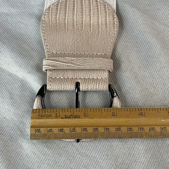 Vintage Vibe Wide Stretchy Snakeprint Cream Tan Belt Pewter Look L - Picture 5 of 8